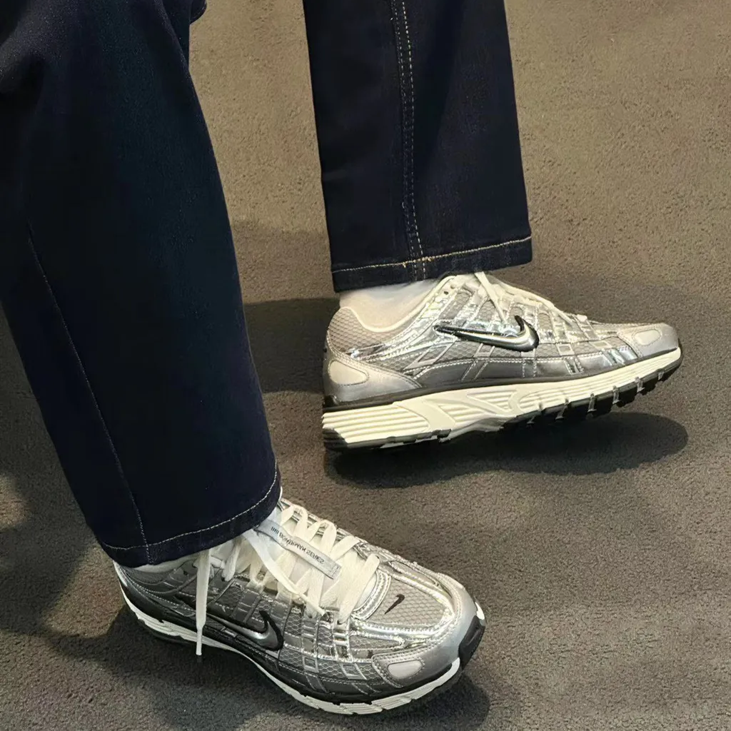 NIKE P-6000 CN0149-001 復古運動鞋-金屬銀