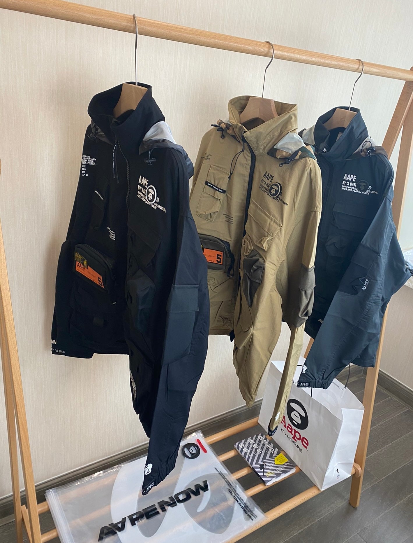 - 全新特價 - AAPE BY *A BATHING APE® MILITATY BOMBER 軍事風口袋機能夾克(卡其M)
