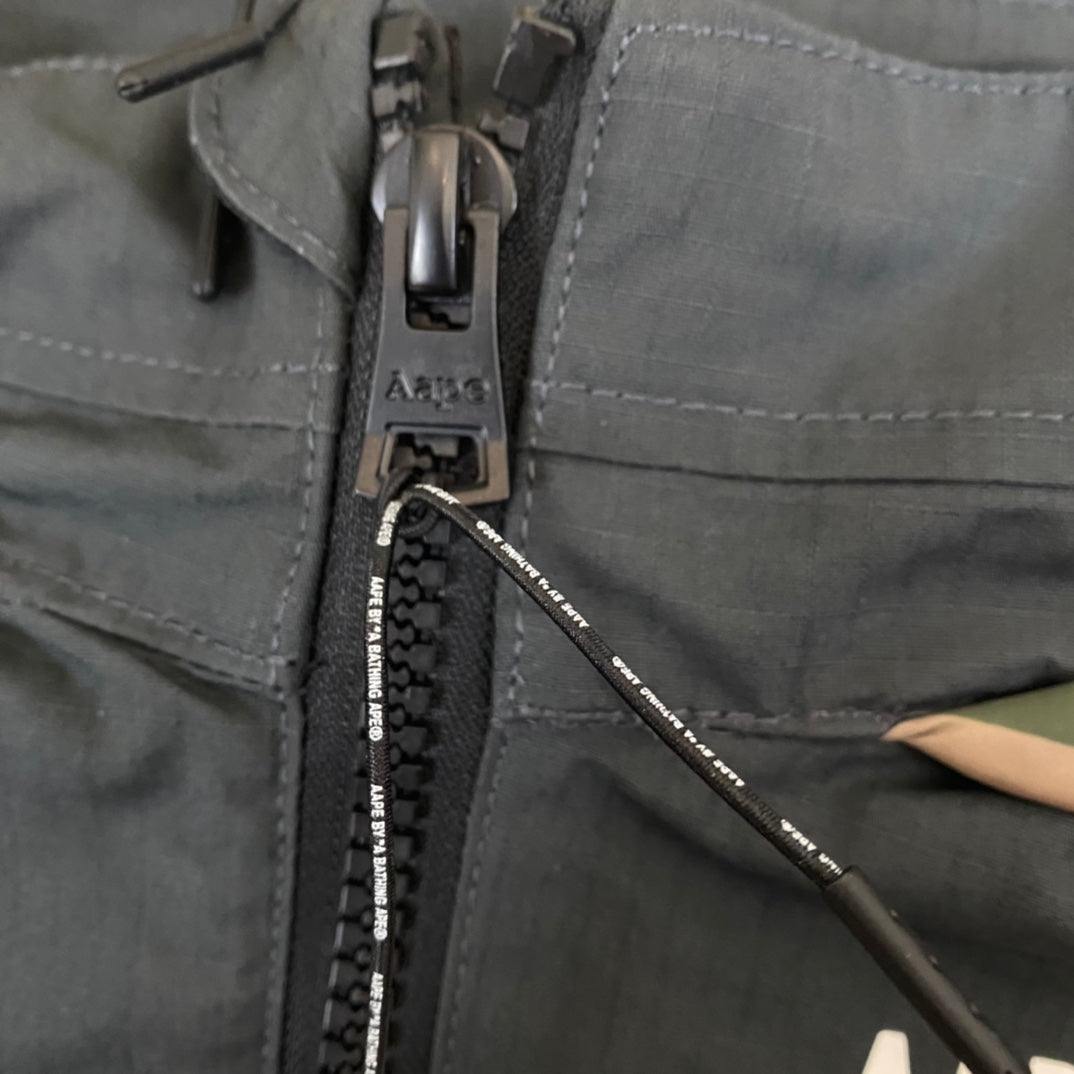 - 全新特價 - AAPE BY *A BATHING APE® MILITATY BOMBER 軍事風口袋機能夾克(卡其M)
