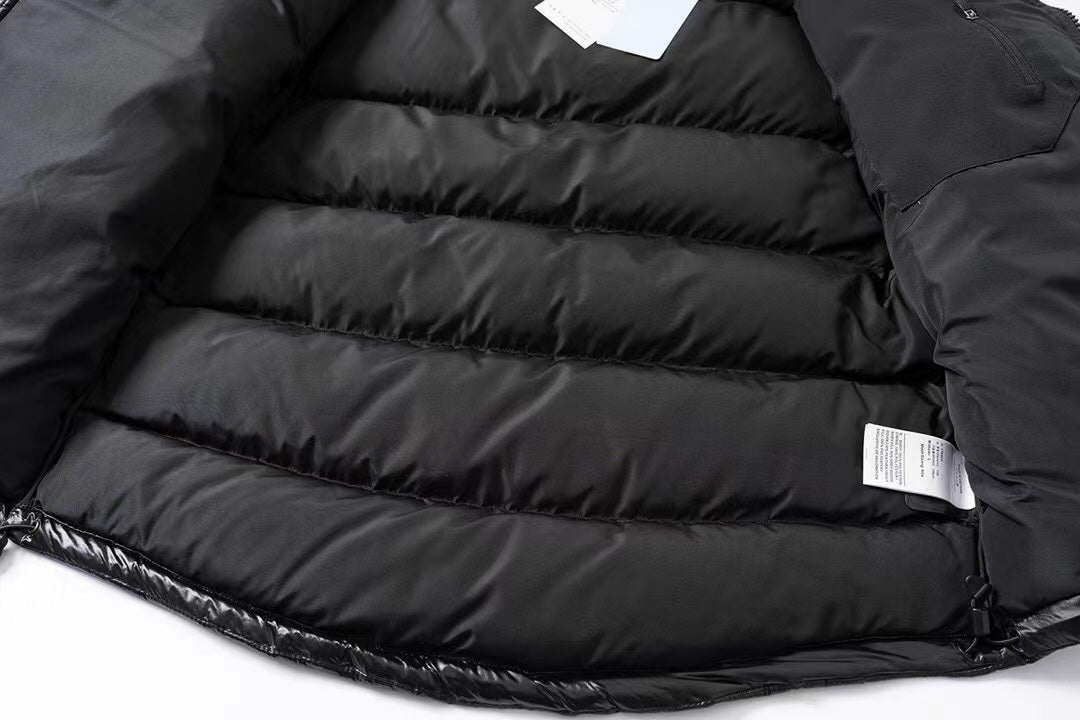 Nike x NOCTA Sunset Puffer Jacket 聯名立體浮雕羽絨外套