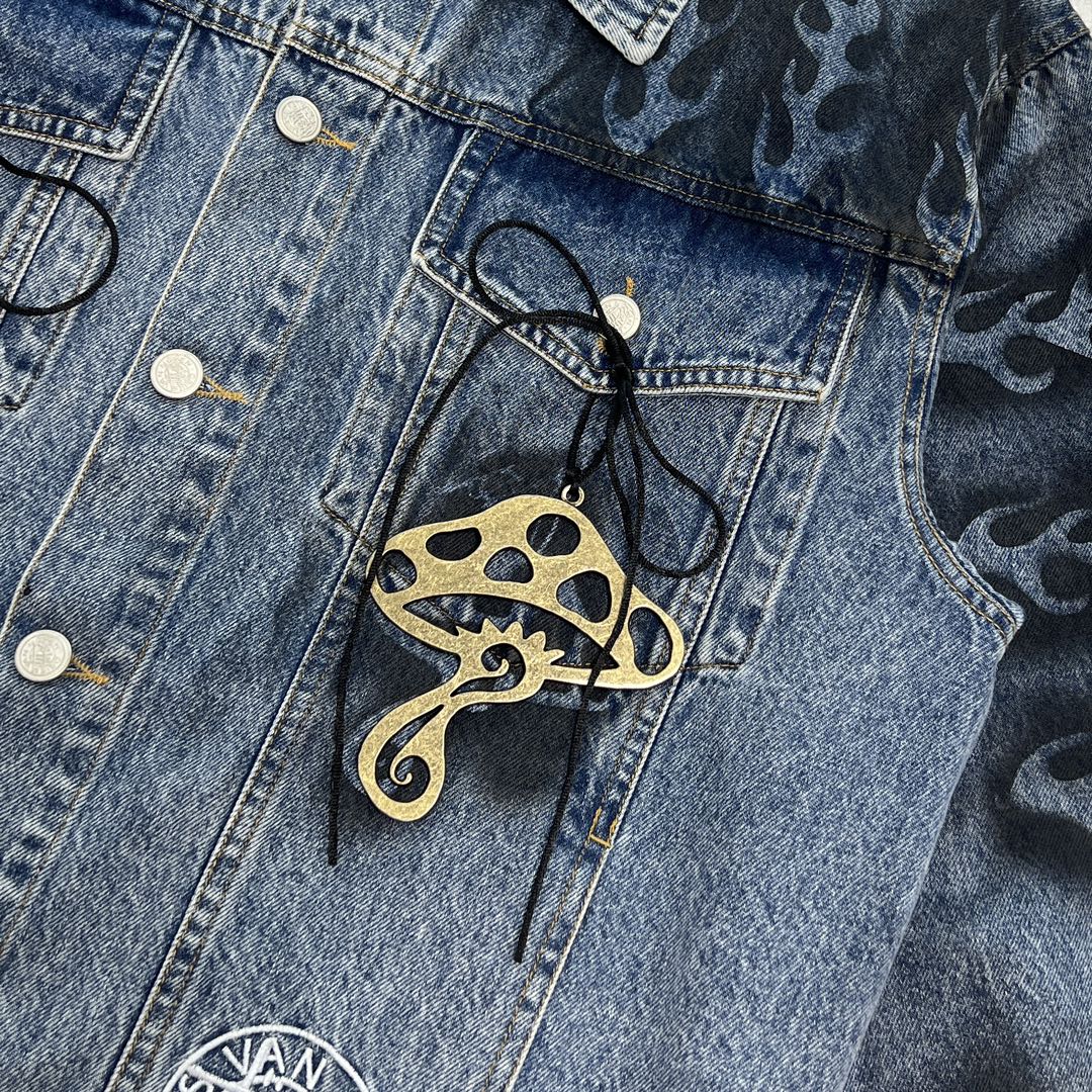 STUSSY x DVN 聯名手繪塗鴉水洗牛仔外套