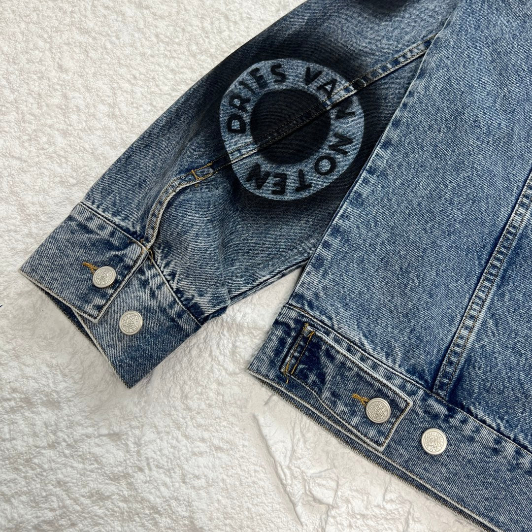 STUSSY x DVN 聯名手繪塗鴉水洗牛仔外套
