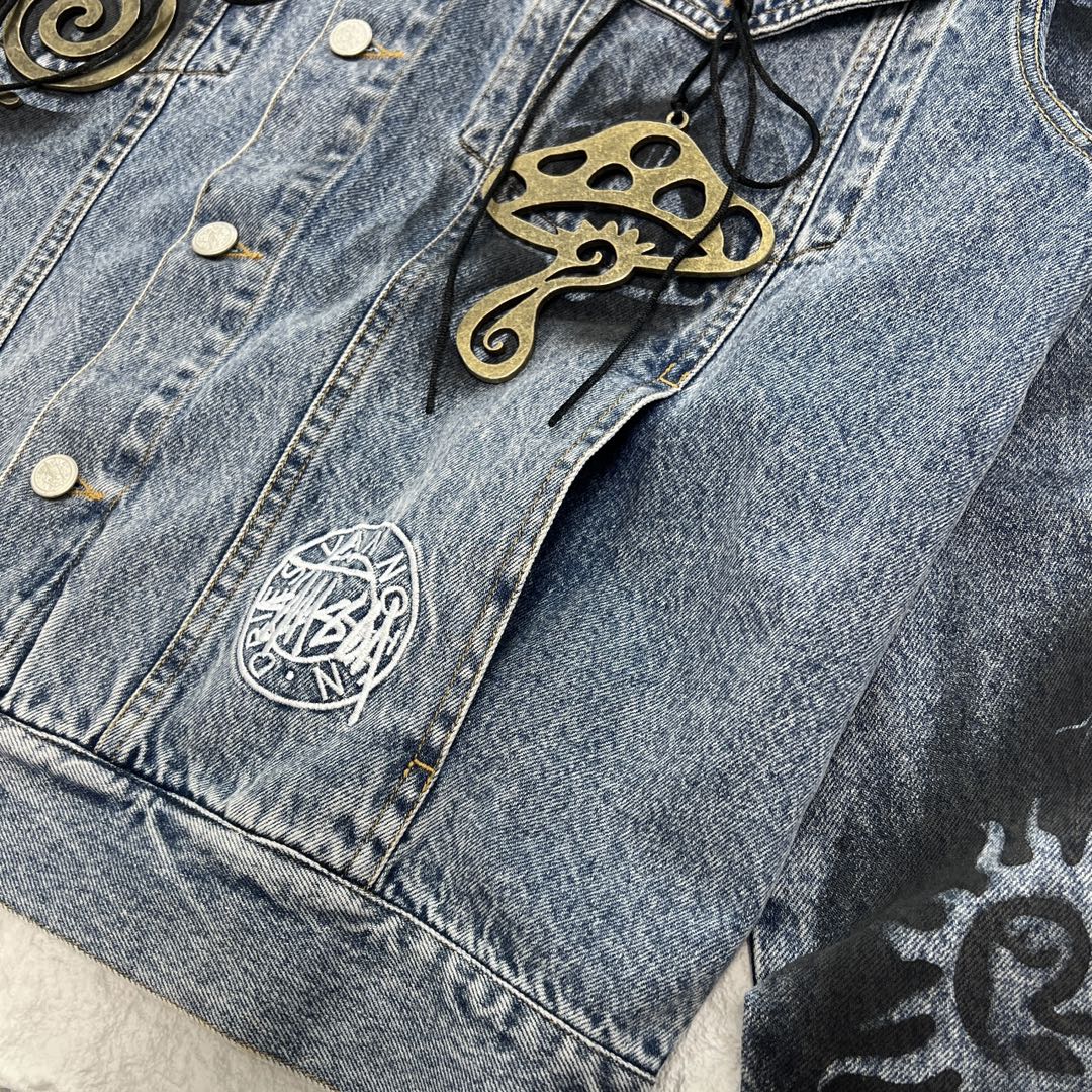 STUSSY x DVN 聯名手繪塗鴉水洗牛仔外套