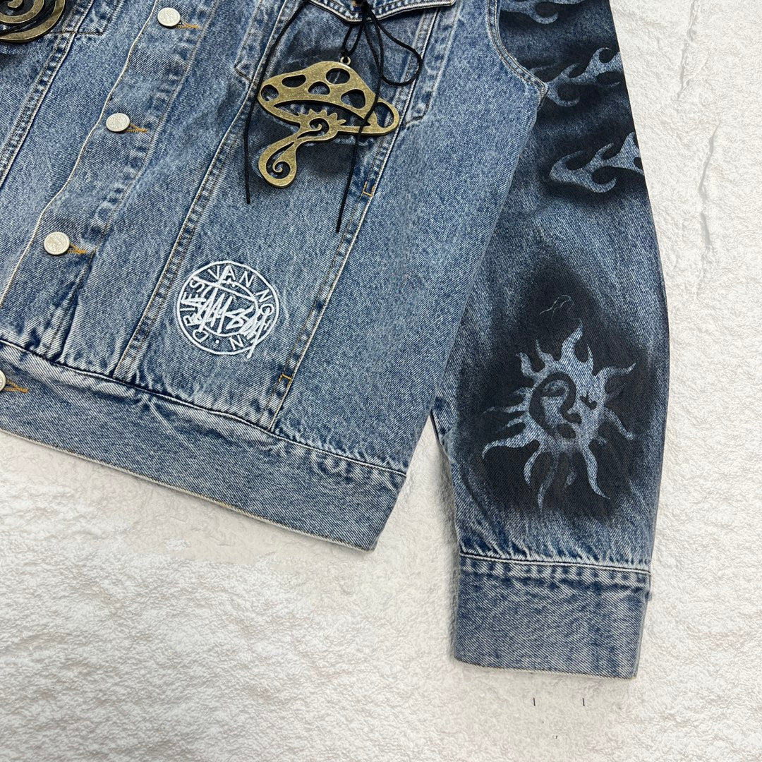STUSSY x DVN 聯名手繪塗鴉水洗牛仔外套