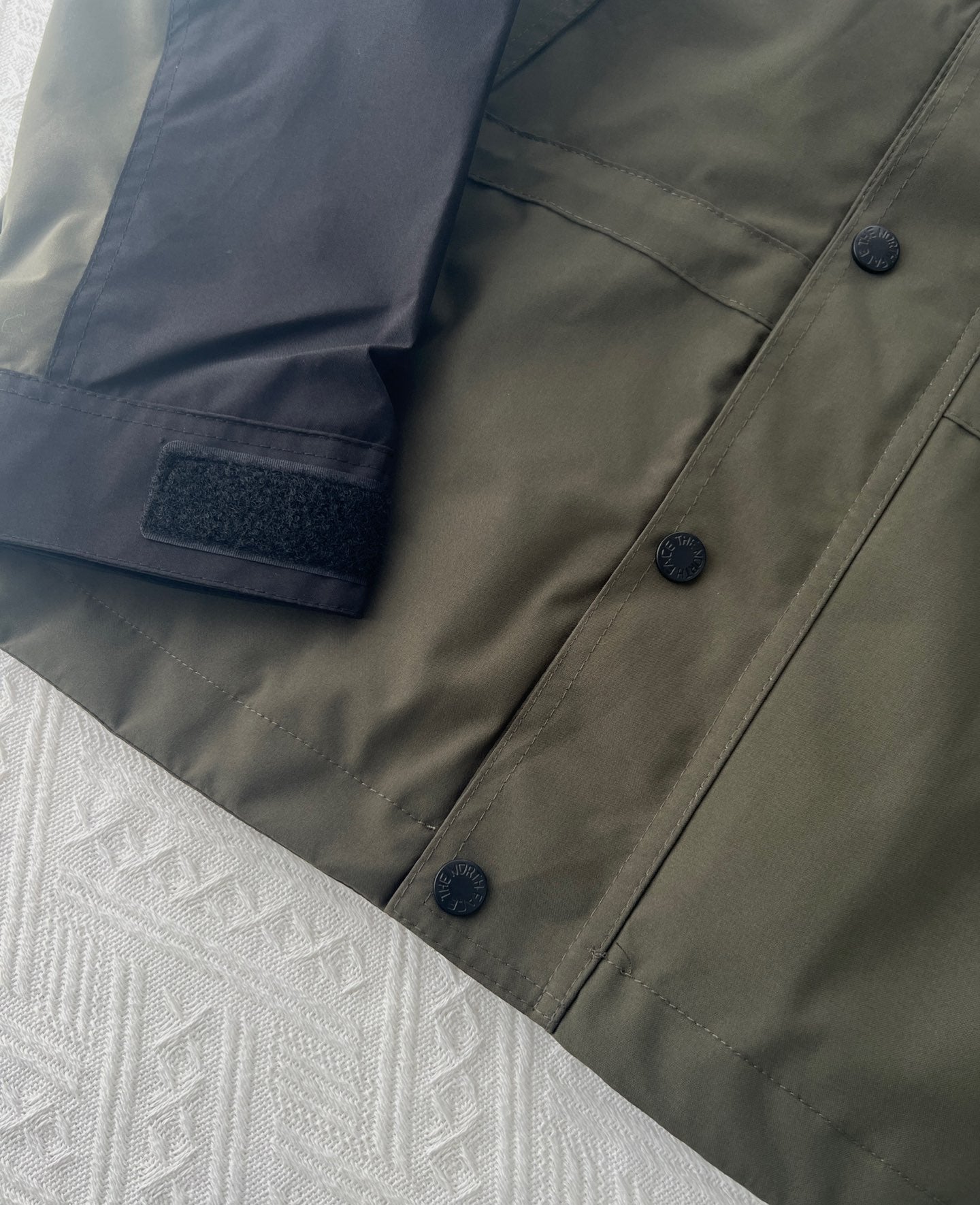 THE NORTH FACE MOUNTAIN LIGHT JACKET GORE-TEX 北臉防水透氣夾克
