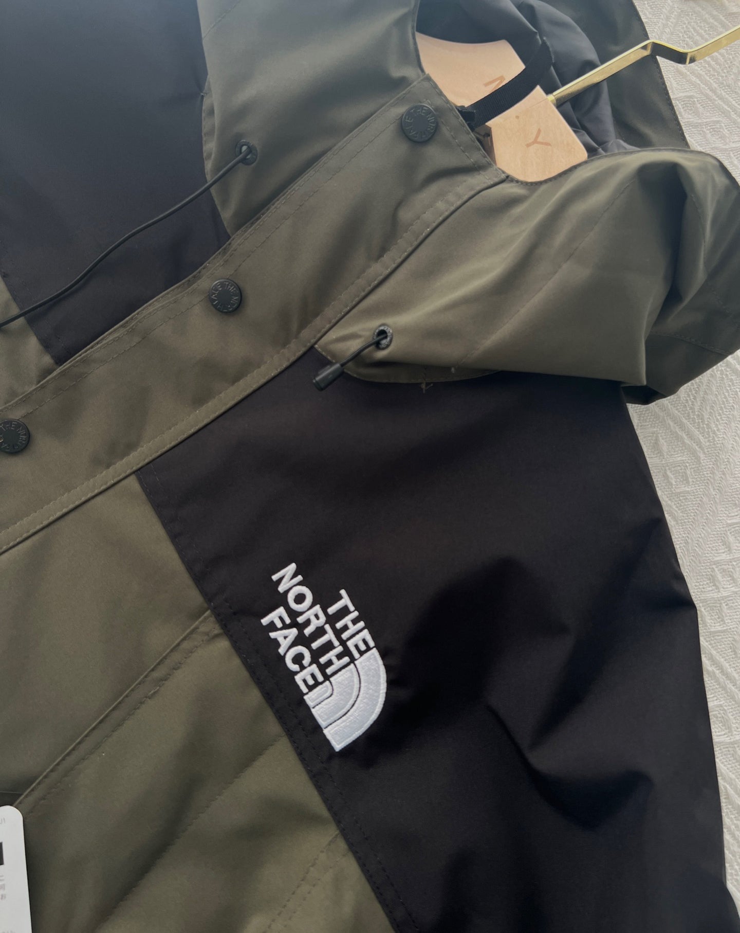 THE NORTH FACE MOUNTAIN LIGHT JACKET GORE-TEX 北臉防水透氣夾克