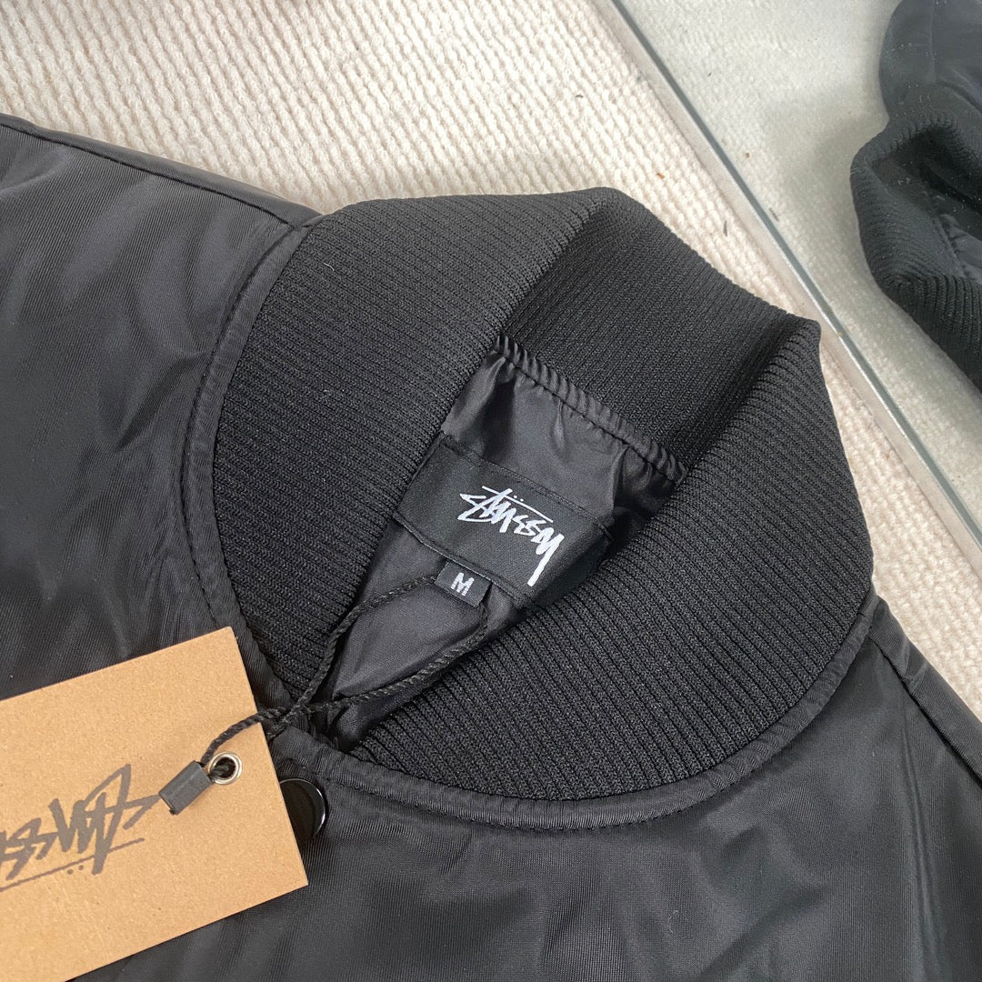 STUSSY 字母刺繡緞面棒球服外套