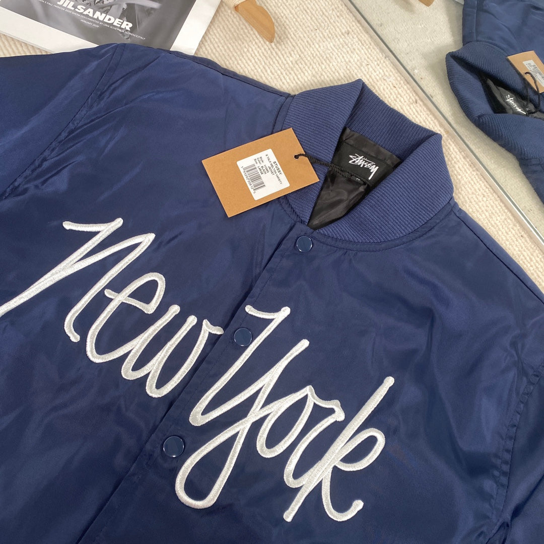 STUSSY 字母刺繡緞面棒球服外套