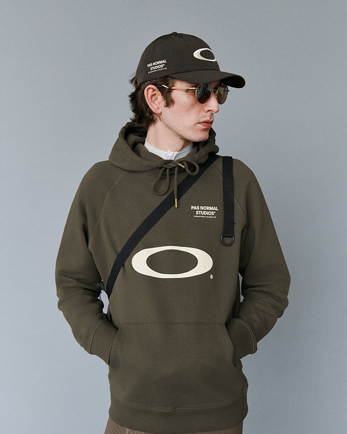 OAKLEY x PAS NORMAL STUDIOS Off-Race 刷毛連帽上衣
