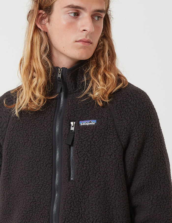PATAGONIA RETRO PILE LOGO PATCH JACKET 再生羊羔絨夾克