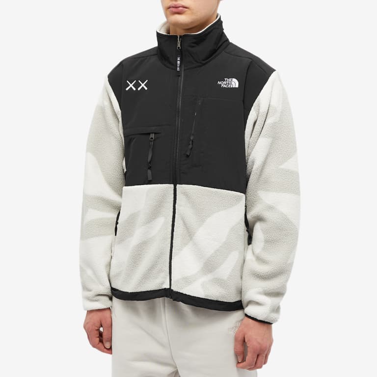 The North Face x Kaws 聯名羊羔絨立領外套