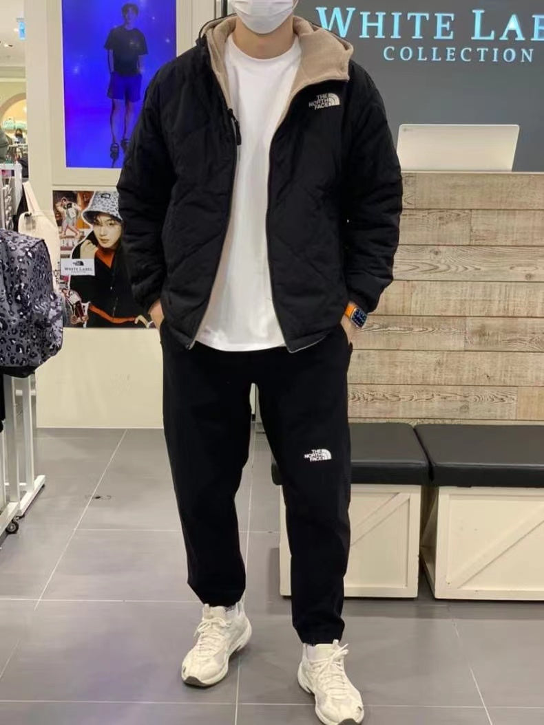 THE NORTH FACE 北臉 雙面穿羊羔絨衍縫外套