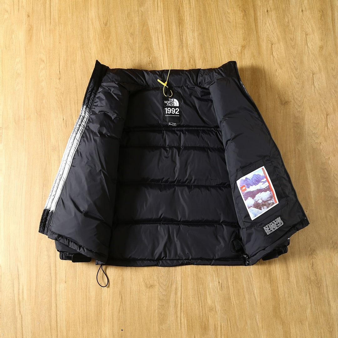 THE NORTH FACE 北臉1992雪花羽絨外套