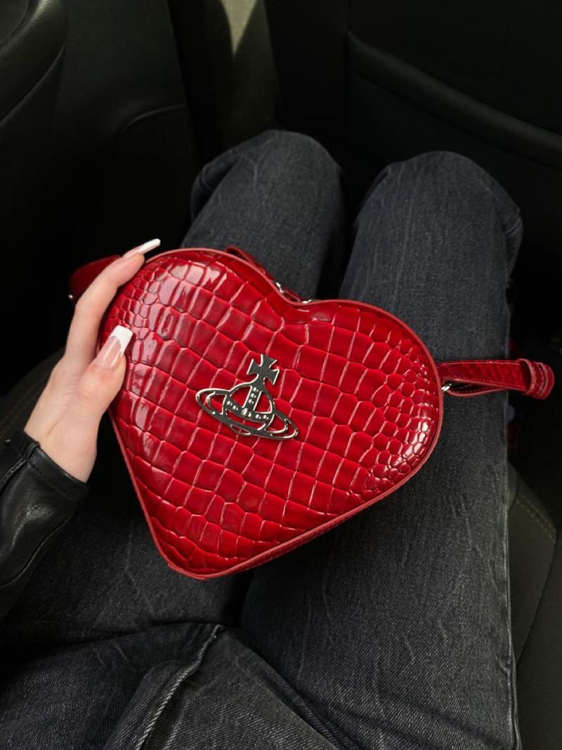 Vivienne Westwood 鱷魚壓紋迷你愛心背包
