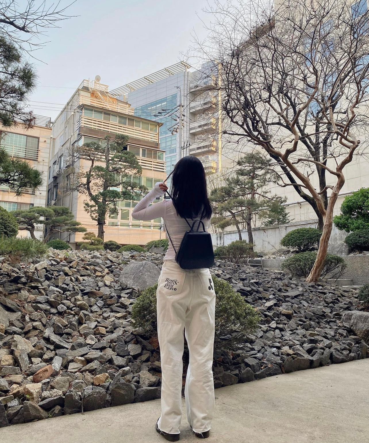 韓國 Rest&Recreation 寬鬆直筒白色牛仔褲