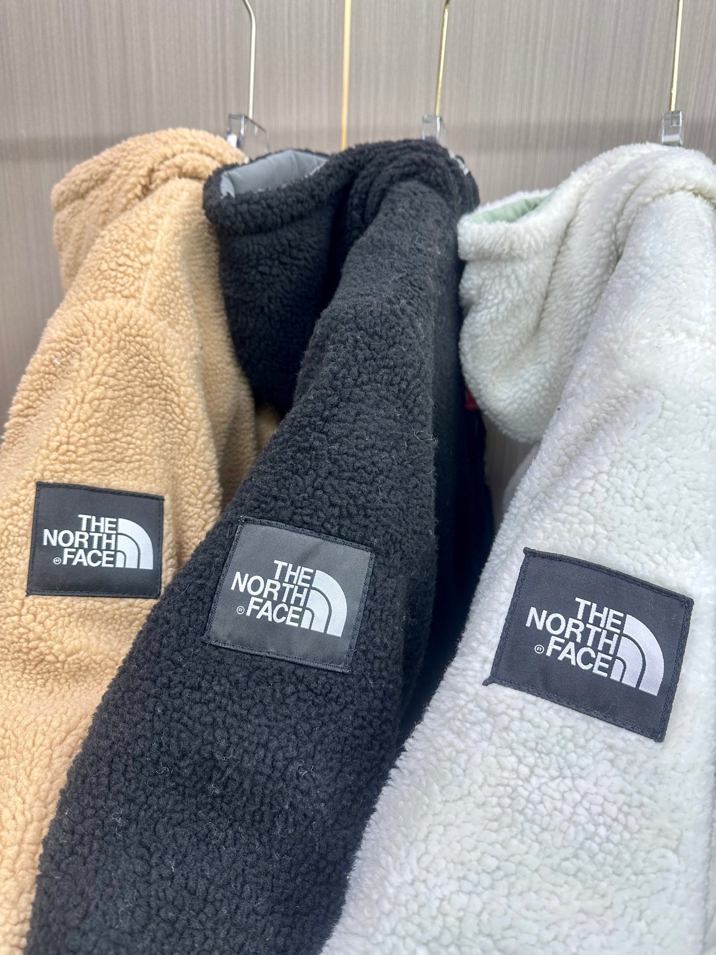 THE NORTH FACE 北臉 雙面穿羊羔絨衍縫外套