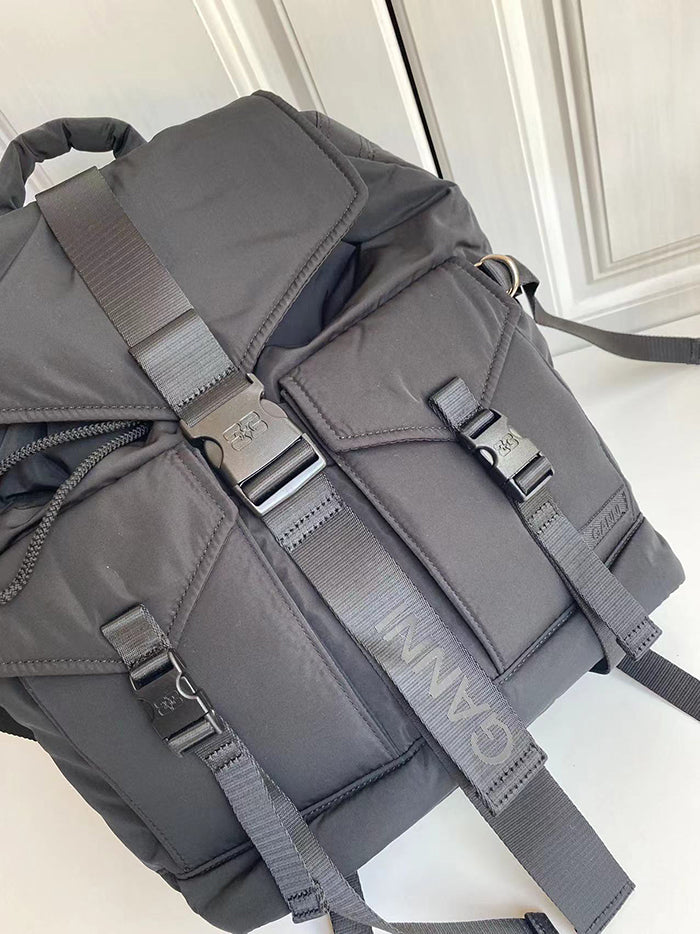 GANNI Tech Multi-Pocket Recycled Backpack 多功能後背包
