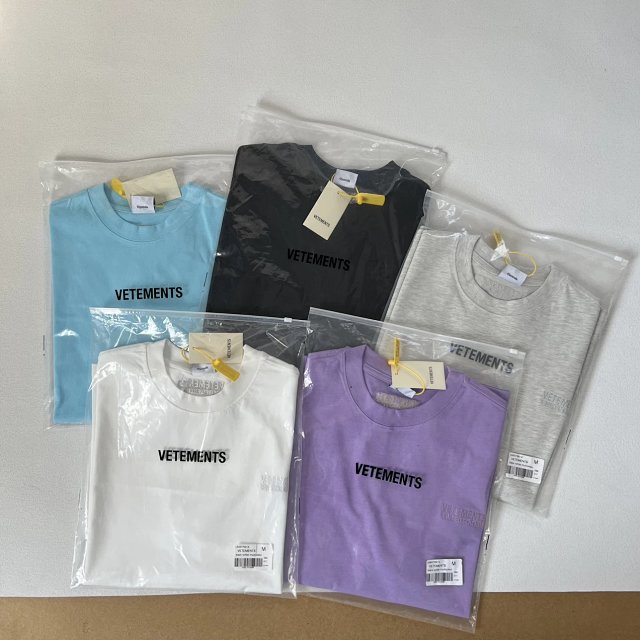 VETEMENTS 反穿設計純色短袖T恤