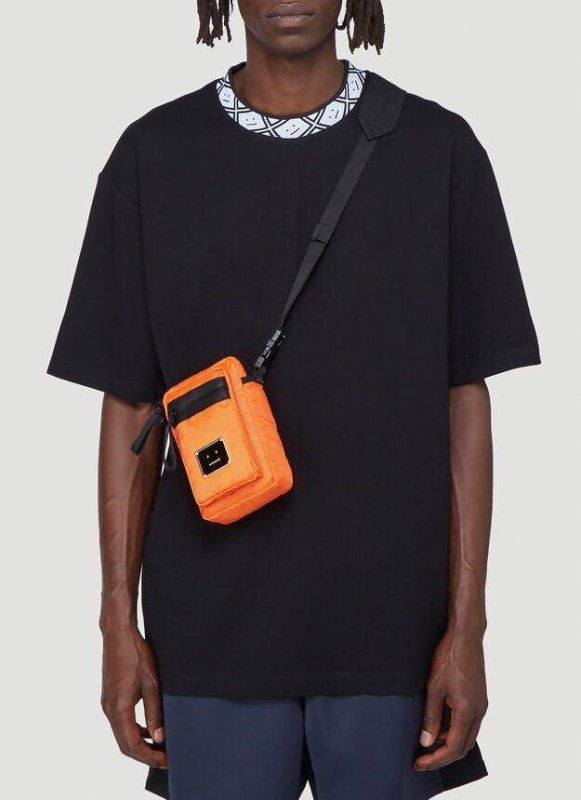 Acne Studios 輕量斜跨包 - VANASH