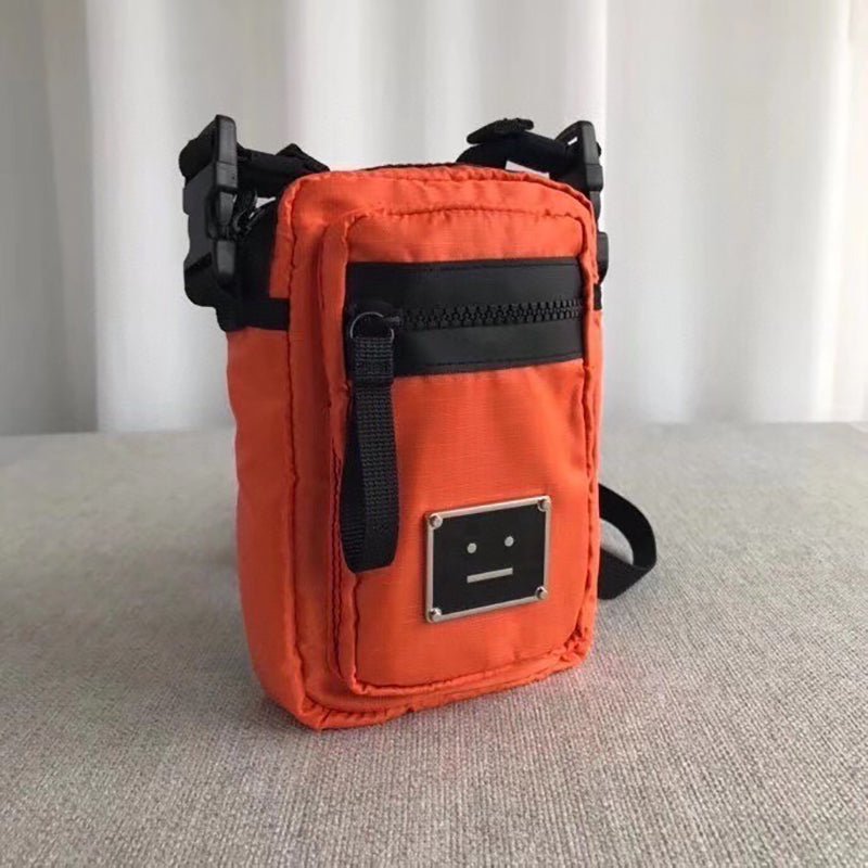 Acne Studios 輕量斜跨包 - VANASH