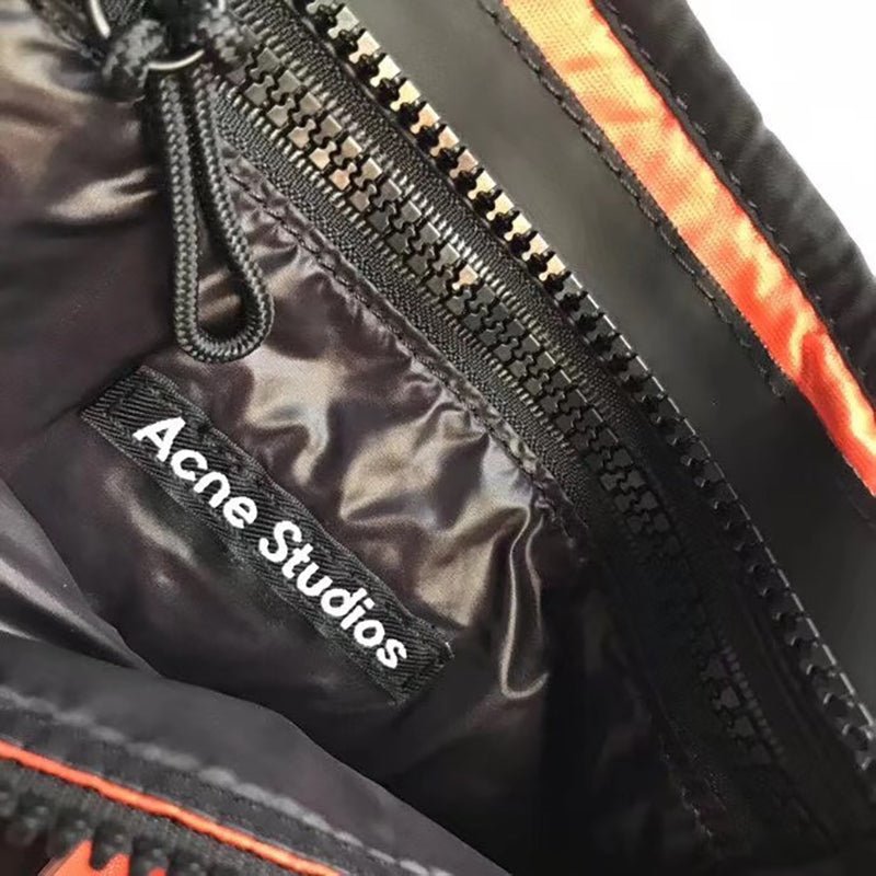 Acne Studios 肩背斜跨尼龍小方包 - VANASH