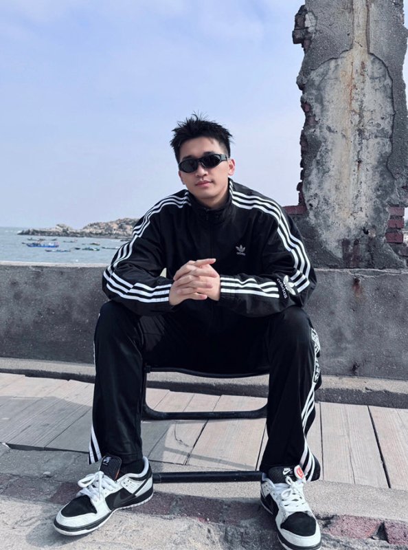 ADIDAS ORIGINALS 三葉草拉鍊立領外套 H41390 - VANASH