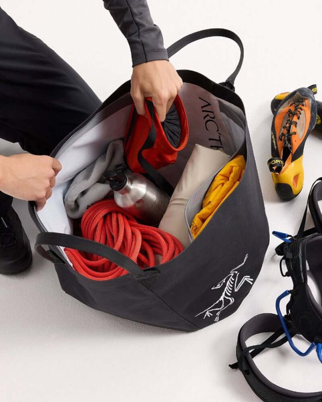 Arc'teryx Carrier 45 始祖鳥托特包 - VANASH