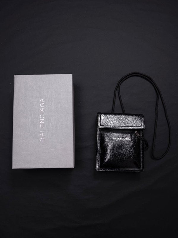 BALENCIAGA SMALL EXPLORER 巴黎世家皮革斜跨包 - VANASH