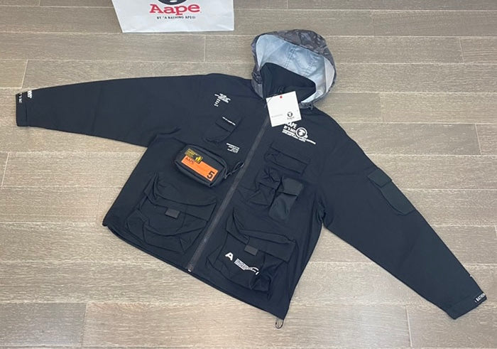 - 全新特價 - AAPE BY *A BATHING APE® MILITATY BOMBER 軍事風口袋機能夾克(卡其M)