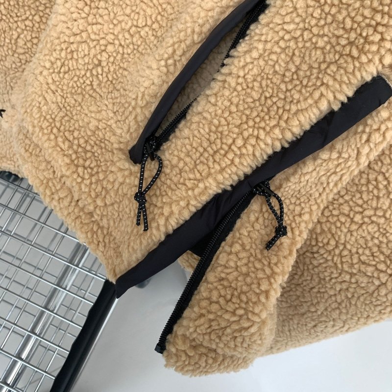 Carhartt WIP 卡哈特羊羔絨連帽上衣 - VANASH