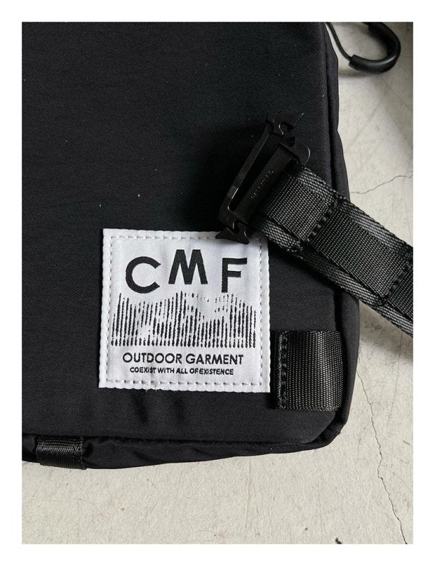 CMF 彈性背帶輕量斜跨包 - VANASH