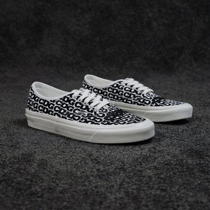 COMME des GARÇONS CDG x Vans Old Skool 川久保玲聯名帆布鞋 - VANASH