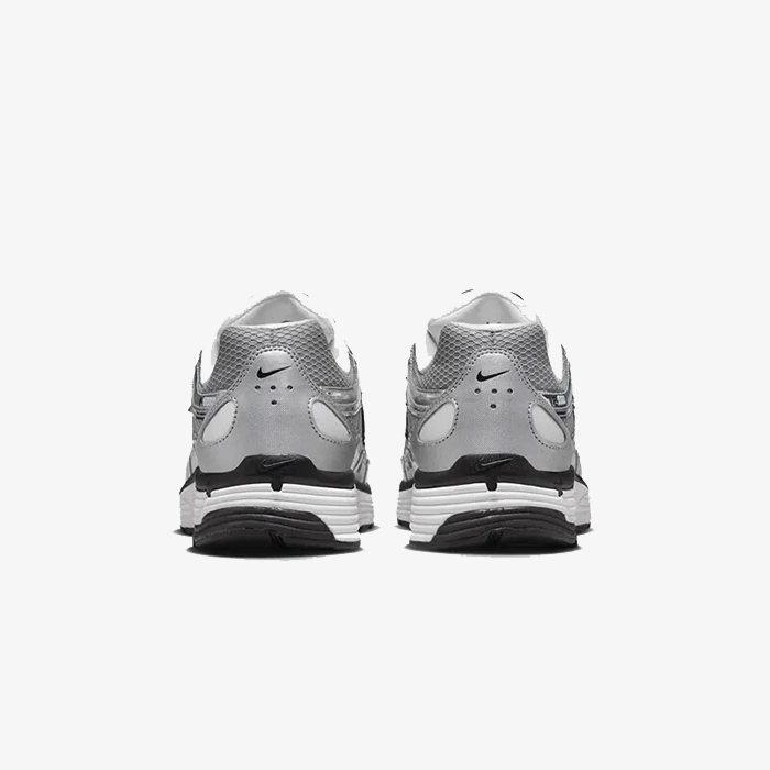 NIKE P-6000 CN0149-001 復古運動鞋-金屬銀