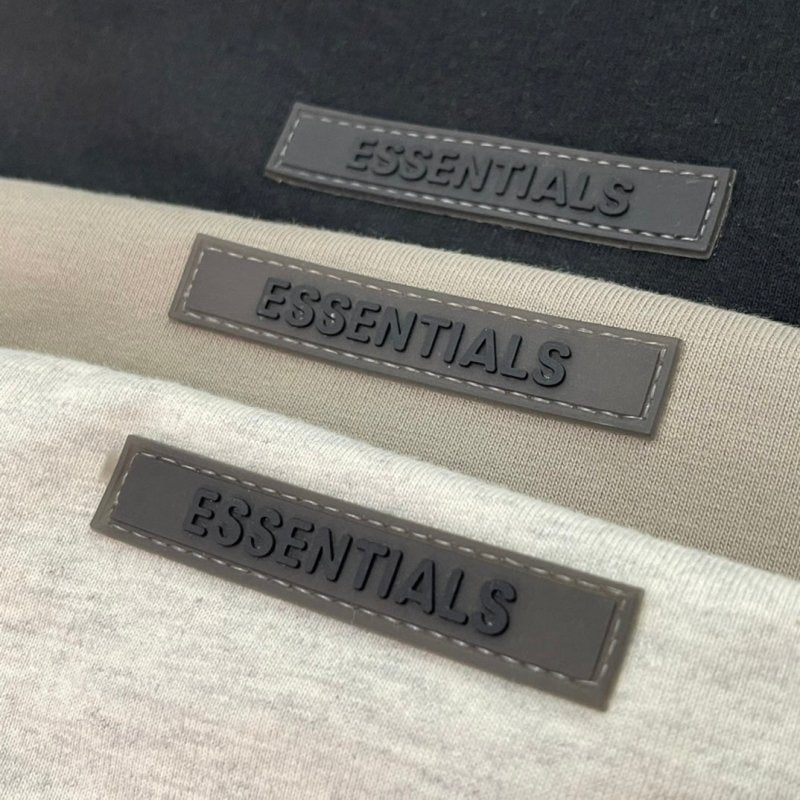 ESSENTIALS 第七季背後壓膠長袖T恤 - VANASH