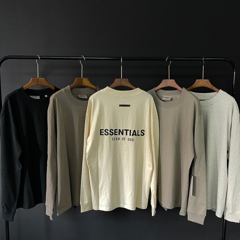 ESSENTIALS 第七季背後壓膠長袖T恤 - VANASH