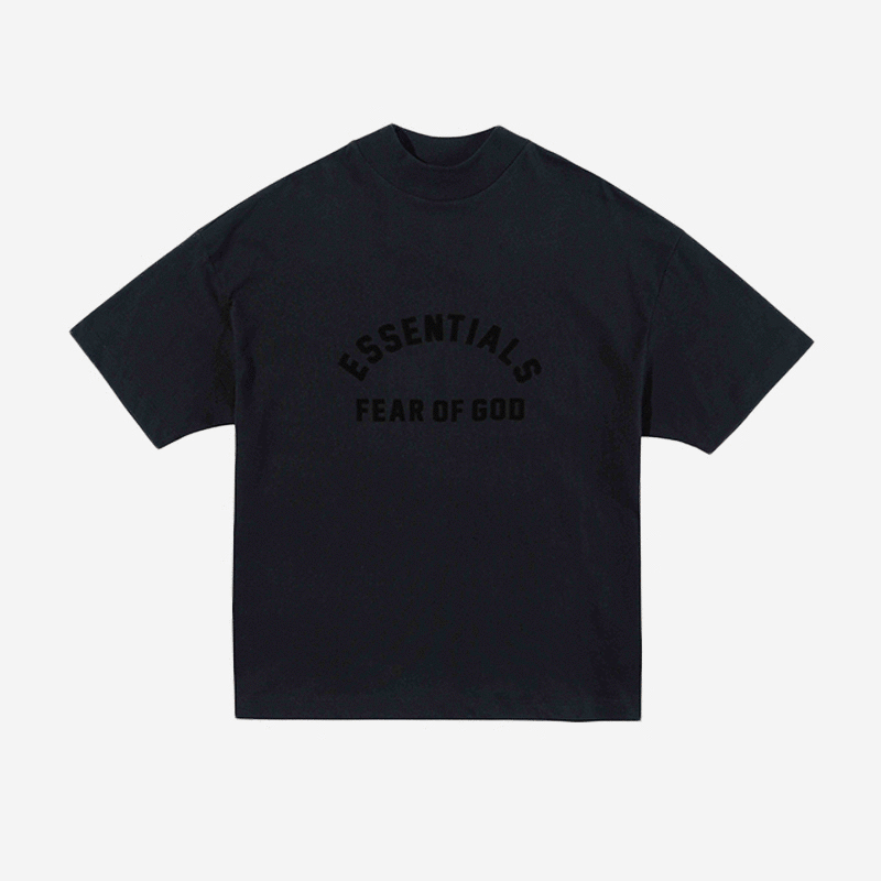 FEAR OF GOD Essentials 2023 黑色系列 黑色微高領字母短袖上衣 - VANASH
