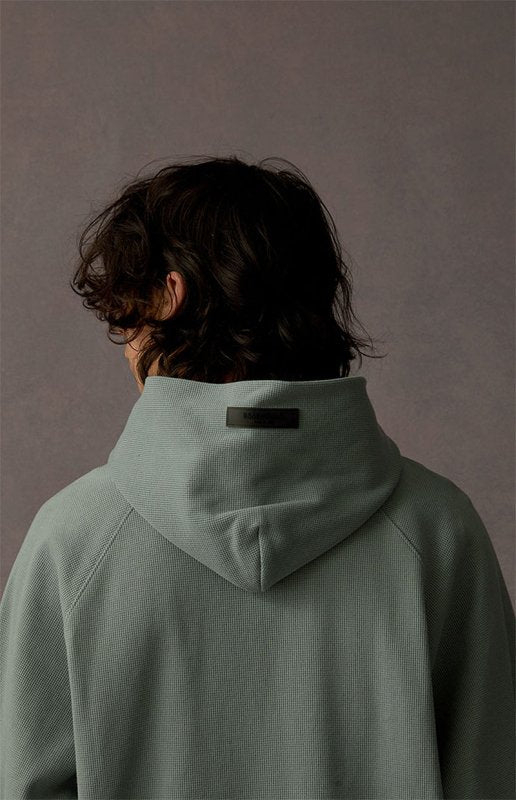 FEAR OF GOD ESSENTIALS HOODIE SYCAMORE 立體矽膠印花華夫格連帽衛衣 - VANASH