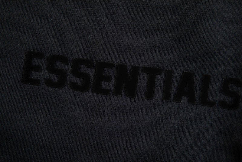FEAR OF GOD ESSENTIALS SWEAT SHORT 植絨LOGO抽繩短褲 - VANASH