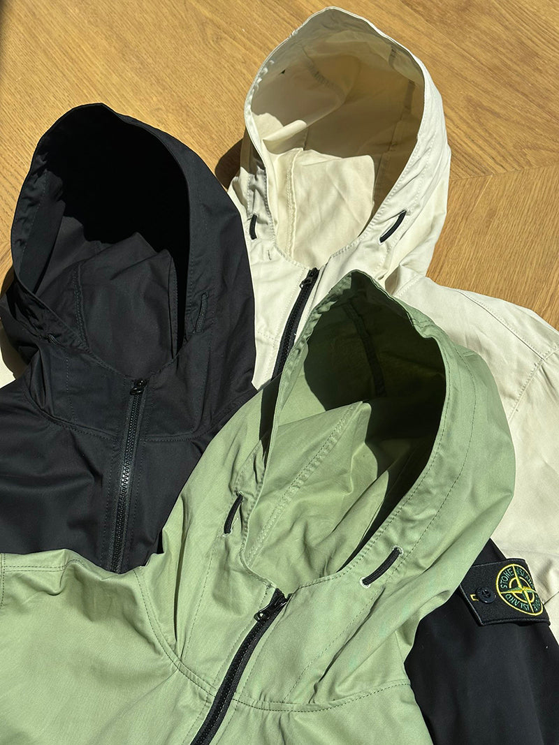 STONE ISLAND 石頭島輕量連帽外套
