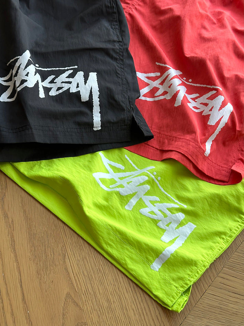STUSSY x NIKE 夏季水陸短褲
