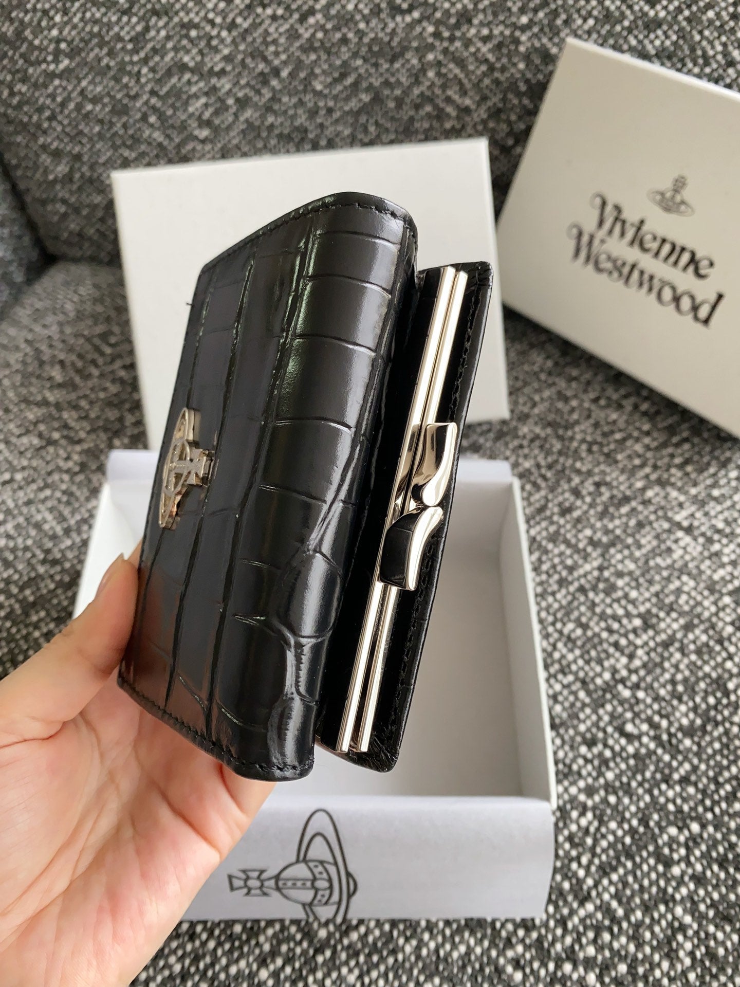 Vivienne Westwood 鱷魚壓紋三摺短夾錢包