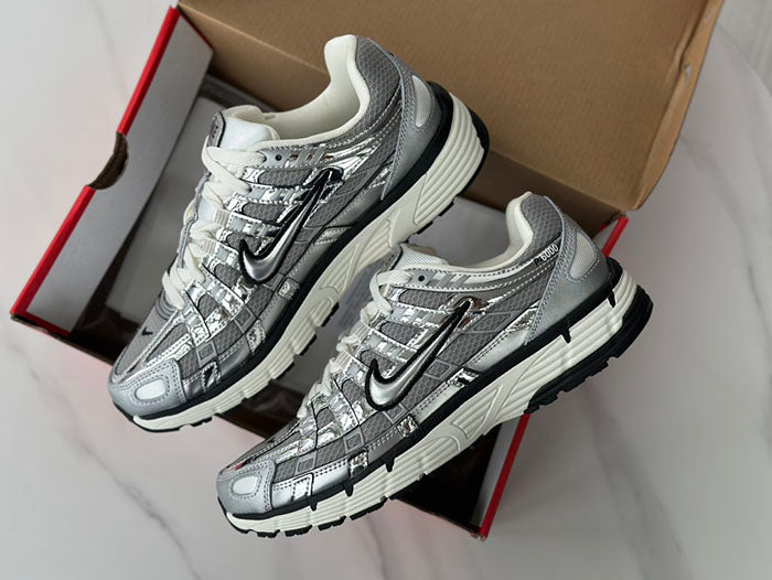 NIKE P-6000 CN0149-001 復古運動鞋-金屬銀