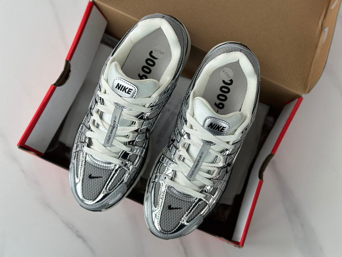 NIKE P-6000 CN0149-001 復古運動鞋-金屬銀
