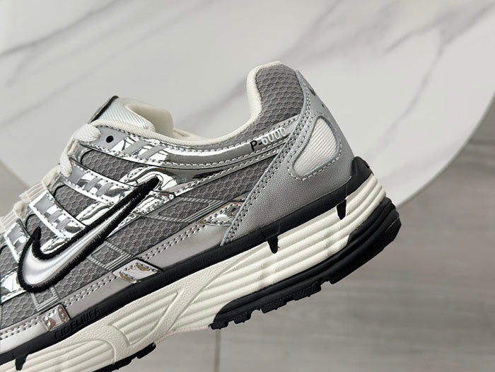 NIKE P-6000 CN0149-001 復古運動鞋-金屬銀