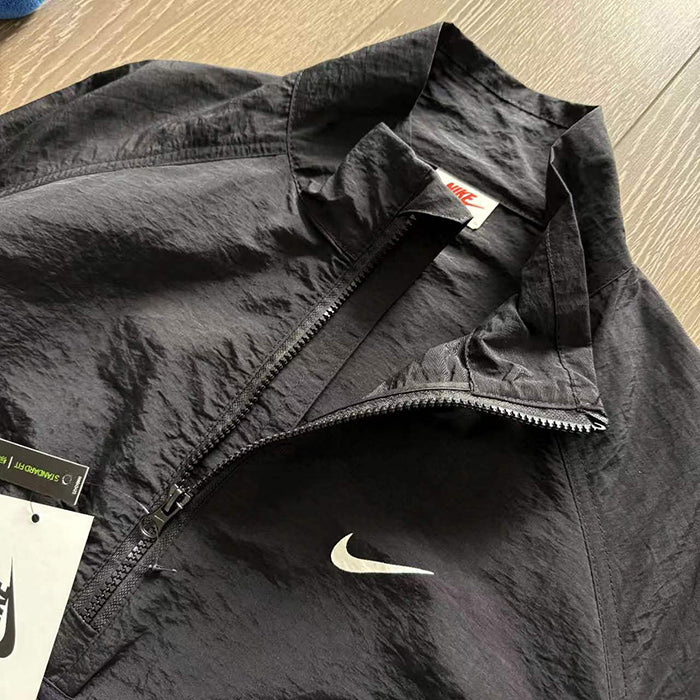 NIKE x STUSSY 聯名立領拉鍊式風衣