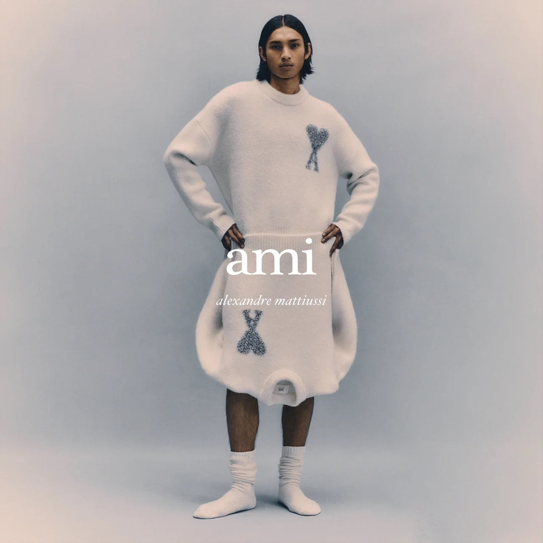 AMI PARIS 膠囊系列 銀色大愛心針織毛衣
