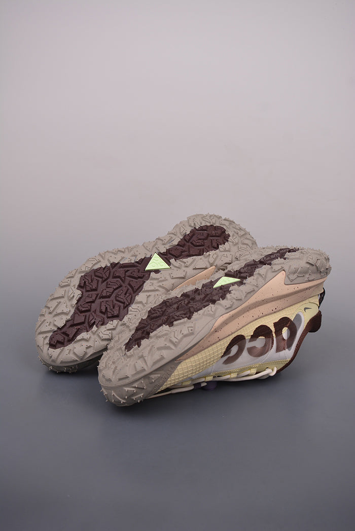 NIKE ACG Mountain Fly 2 Low 機能運動鞋