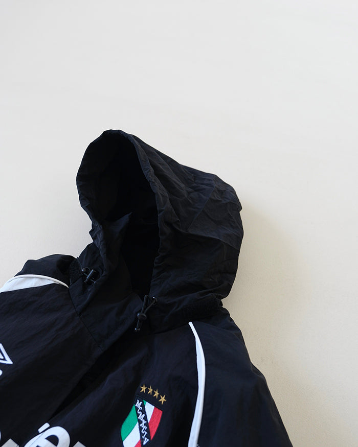 Supreme x Umbro 防水運動夾克