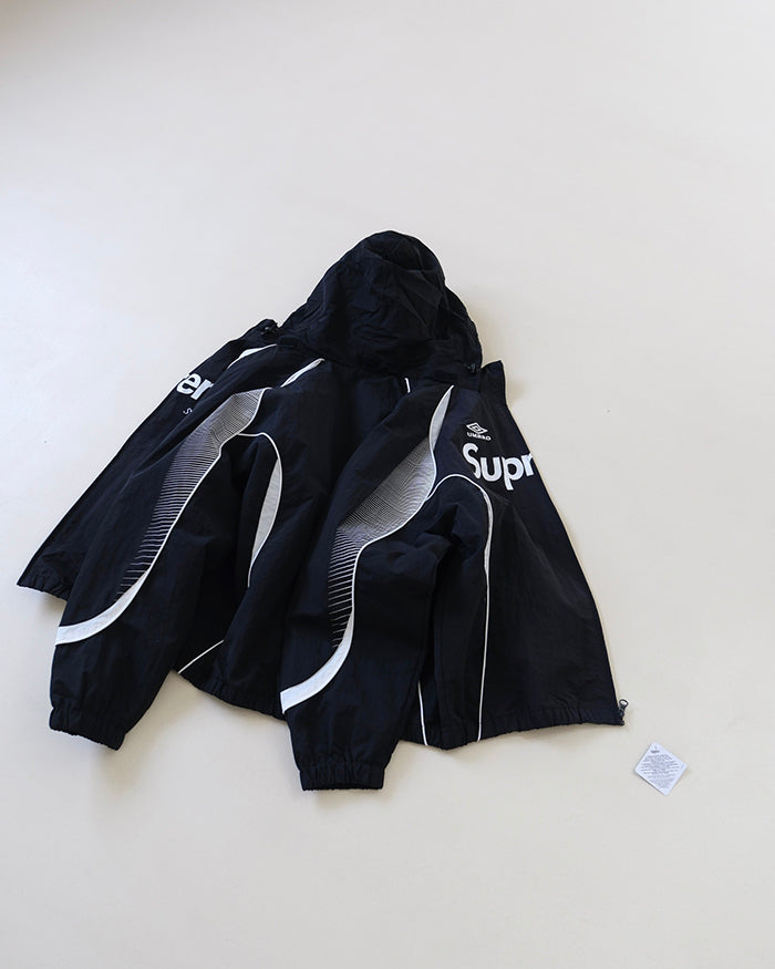 Supreme x Umbro 防水運動夾克