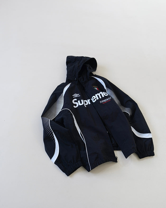 Supreme x Umbro 防水運動夾克